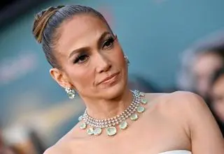 Jennifer Lopez świętuje 55. urodziny. Czy ingerowała w urodę? 