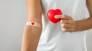 Majonez i chałwa za krew. Oryginalna akcja przyciąga chętnych