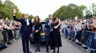 Książe William, księżna Kate, książe Harry i Meghan Markle na błoniach zamku Windsor