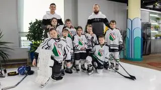 Czy warto zapisać dziecko na treningi hokeja na lodzie? "Uczy dyscypliny i współzawodnictwa"