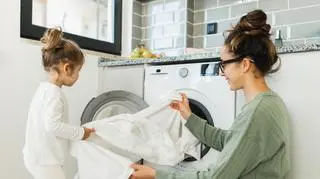 Zleca prace domowe kilkuletnim dzieciom. "Czasami skaczą z radości, innym razem jęczą"