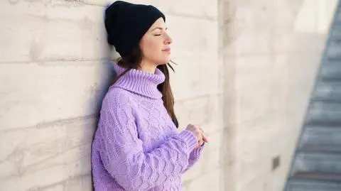 Sweter dziadka to najmodniejszy dodatek zimowej garderoby. Masz go w swojej szafie?