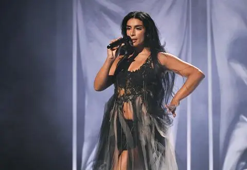 Autorka tiktokowego przeboju wystąpi w Polsce. Kim jest Sevdaliza?