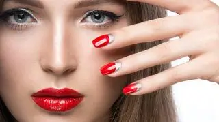 Half moon - manicure w stylu złotej ery Hollywood znów wraca do łask