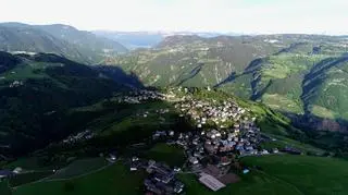 Rodzinna tradycja Alpami pisana 