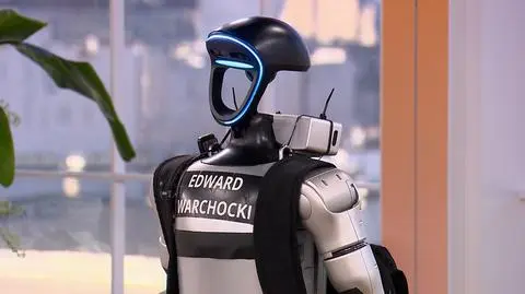 Edward Warchocki stał się gwiazdą Internetu. Jak powstał robot?