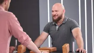 Najsilniejszy dzielnicowy w Polsce? Bartłomiej jest mistrzem kraju w armwrestlingu