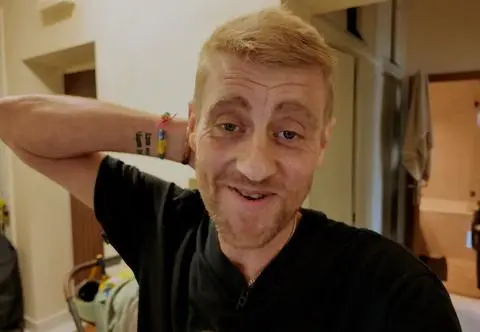 [TYLKO U NAS] Tomek Jakubiak zaprasza na rodzinny obiad. "Miejsce, w którym się wychowałem"