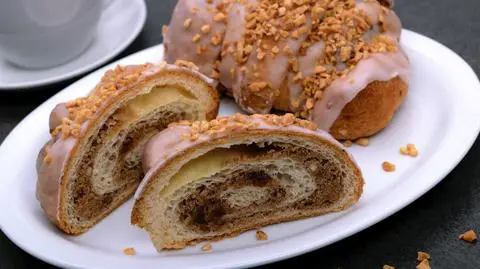 Rogal świętomarciński to prawdziwa bomba kaloryczna. Ile trzeba biegać, by go "spalić"?