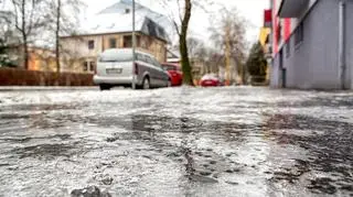 Pogoda na niedzielę. Marznące opady i gołoledź w jednym regionie