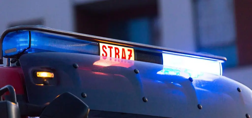 Trwa walka z gigantycznym płomieniem. Na miejscu pracują strażacy z 6 jednostek