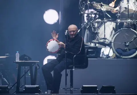 Phil Collins skończył 74 lata. Muzyk ma poważne problemy ze zdrowiem. "To jest szokiem"