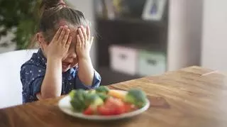 "Dzieci chcą jeść, tylko czasami napotykają różne trudności". Jak poradzić sobie z niejadkiem?
