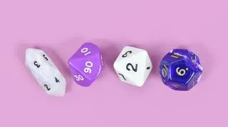 Wibracja numerologiczna na piątek. Chroń swoje kontakty i patenty