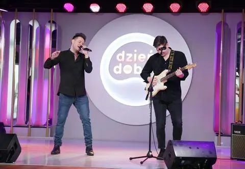 Bartek Wrona na scenie Dzień Dobry TVN. Posłuchaj utworu "Moje Serce"