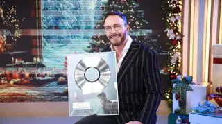 Sławek Uniatowski czaruje święta. Wyjątkowe "Last Christmas" na naszej scenie