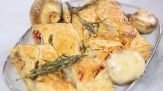 Zapiekanka z ciasta francuskiego