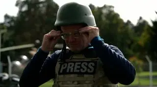 Marcin Meller na kursie przetrwania