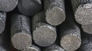 Od ołówka po elektrodę. Dlaczego grafit jest jednym z najbardziej wszechstronnych minerałów?