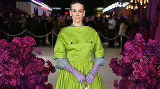 Chartreuse to nowy trend na wiosnę 2026. Odważna zieleń zawojowała wybiegi i garderoby gwiazd