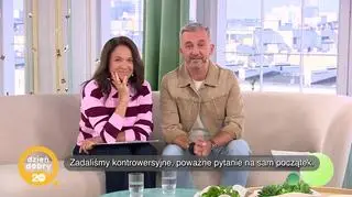 Czy trzeba spać razem, żeby być razem? (napisy)