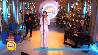 Julia Kamińska w piosence „White Christmas”