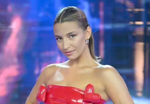 Julia Wieniawa rozlicza swoich byłych. "Nie chcę już być 'mamą' w związku"