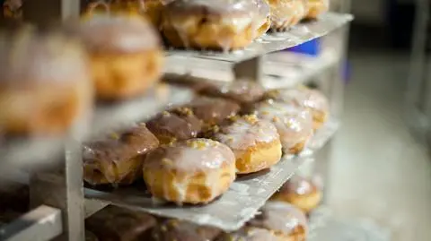 Ile zapłacimy za pączki w sławnych cukierniach?