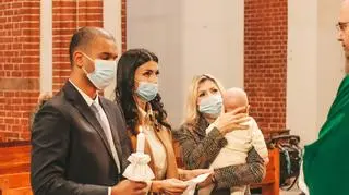 Chrzest Oliwiera, syna Magdaleny Stępień i Jakuba Rzeźniczaka