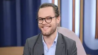 Jakie manipulacje stosują sekty, by zaufały im rzesze ludzi? 