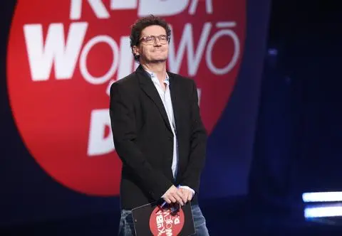 Young Leosia, Kacper Błoński i prof. Jerzy Bralczyk u Kuby Wojewódzkiego. "Odpalamy wrotki"