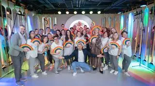 Pierwszy w Polsce chór LGBTQ+ i przyjaciół. "Za pomocą dźwięków chcemy próbować zmieniać świat" 