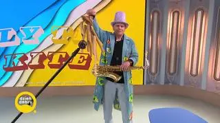 Trance Ceremony w piosence “Fly the kite” 