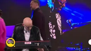 Kombi Łosowski w piosence „Słodkiego miłego życia” 