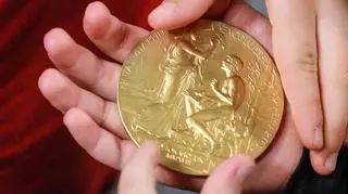 Medal noblowski Olgi Tokarczuk 
