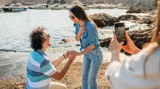 Opublikowała w sieci filmik z zaręczyn. Internauci ostro ją skrytykowali: "Facet, lepiej szybko uciekaj"