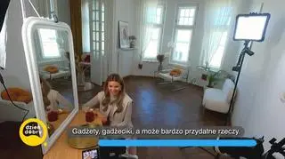 Czy warto kupować gadżety do poprawiania urody? (napisy)