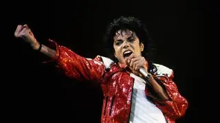 Król Popu Michael Jackson kończyłby dziś 66 lat. "Był trochę takim Piotrusiem Panem"