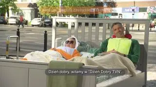 Dziś czwarteczek, zapraszamy do łóżeczek - napisy