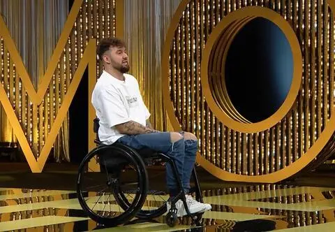 "Top Model 11". Łukasz Wala na wózku oczarował jury. "Jak mam się przejmować pierdołami po tym, co się stało?"