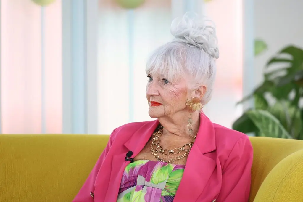 Czy kobietom 60+ wypada opalać się topless? Ewa Skibińska mówi wprost