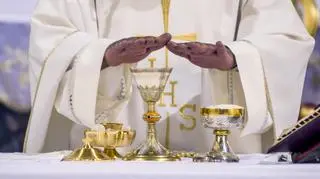 Historia, charakterystyka i rodzaje mszalnego wina