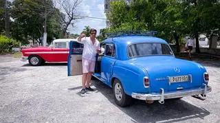 Kawałek Hawany w Otrębusach. Paweł Mikiciuk oprowadza po wyjątkowym muzeum