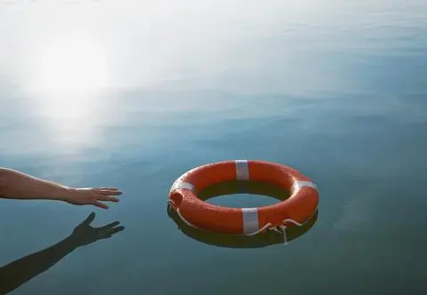 Utonęły trzy osoby, w tym 11-letnia dziewczynka. "Tragiczne zdarzenie"