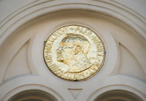 Nobel za AI. Czy możemy obawiać się sztucznej inteligencji? 