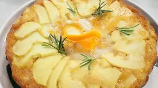 Odwrócone ciasto jabłkowo-piernikowe - przepis Matteo