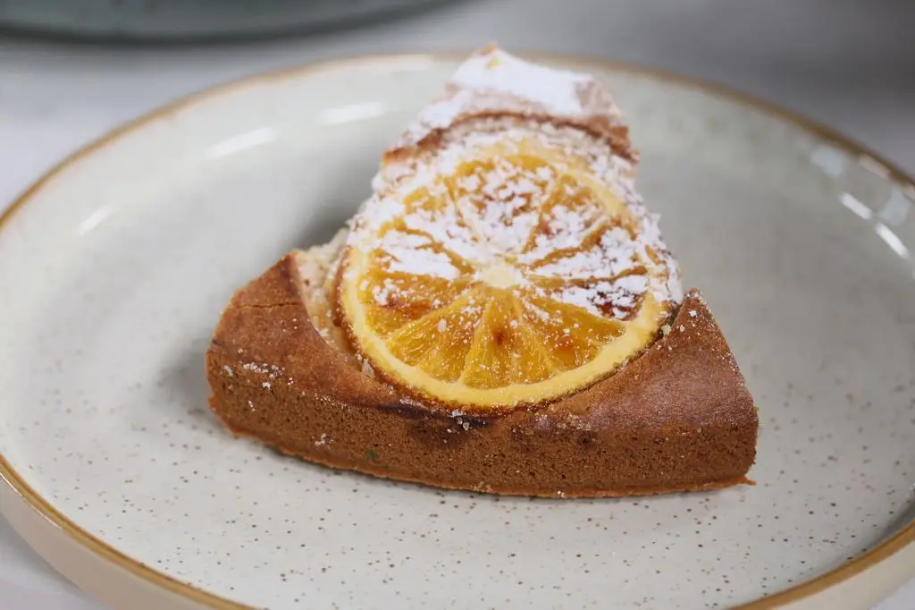 Coca de Naranja y Coco - ciasto pomarańczowo-kokosowe na oliwie extra virgin