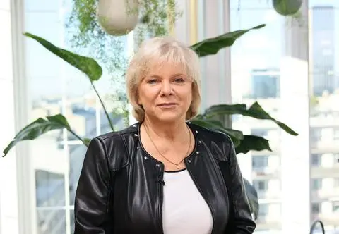Dorota Kamińska o filmie i teatrze Kamienica. Jak wspomina współpracę z bratem Emilianem?