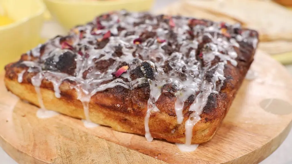 Focaccia cynamonowa