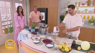Lato pachnące ciastem z owocami